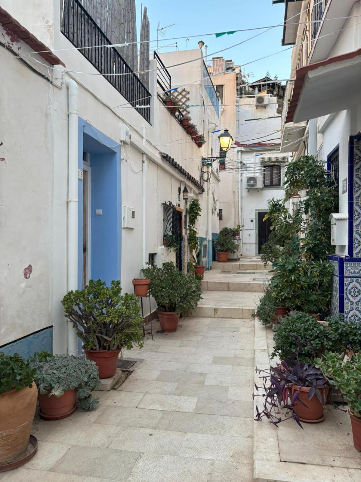 Private Terrace-Romantic-Sea, Castle Views-Central Alicante Exterior photo